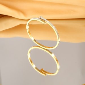 t opening bracelet